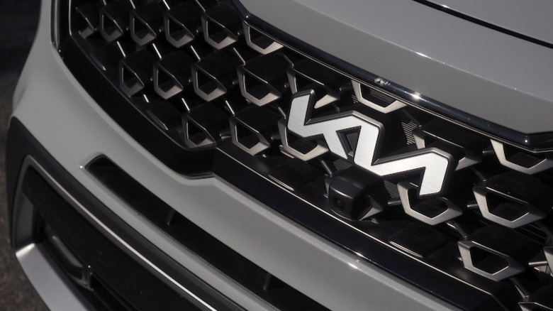 New Kia badge