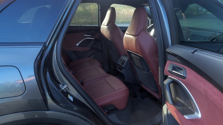 SQ5 rear cabin