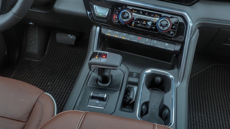 Sierra center console and drive controls