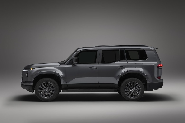 2024 Lexus GX driver side