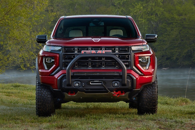 2023 GMC Canyon AT4X Edition 1 front profile