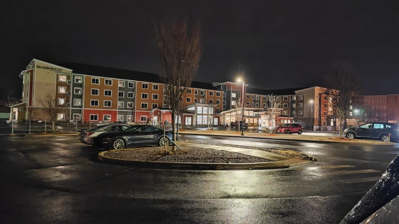 Xiaomi 13 Pro Night Shot of Building