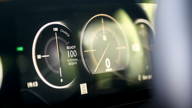 Specter power reserve gauge