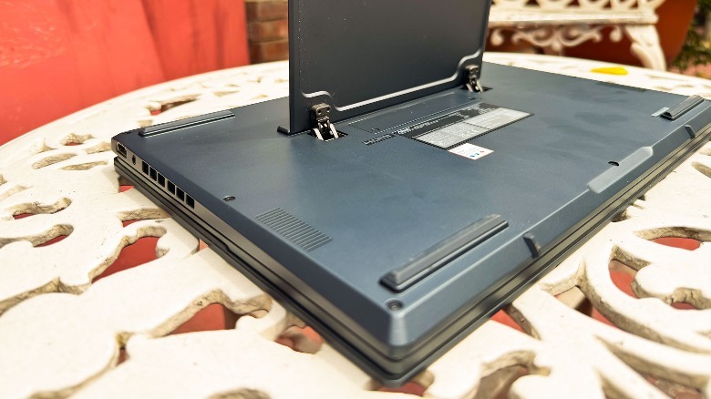 Asus Zenbook Duo 2024 laptop