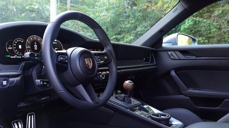 911 Carrera T cabin