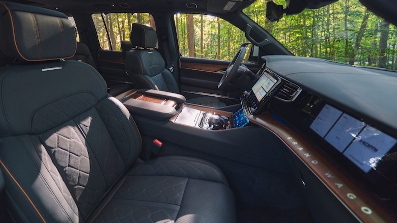 2022 Jeep Grand Wagoneer dashboard