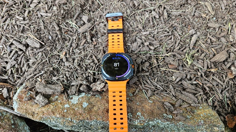 Samsung Galaxy Watch Ultra showing the sleep score on mulch.