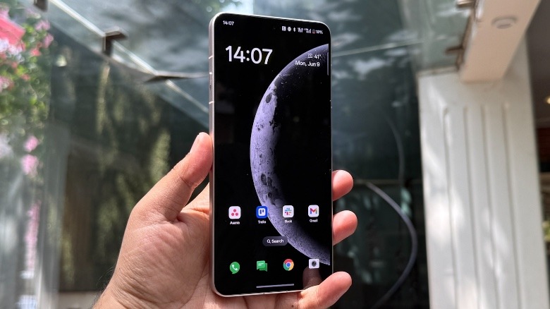 Home Screen of Oppo Find X8 Ultra