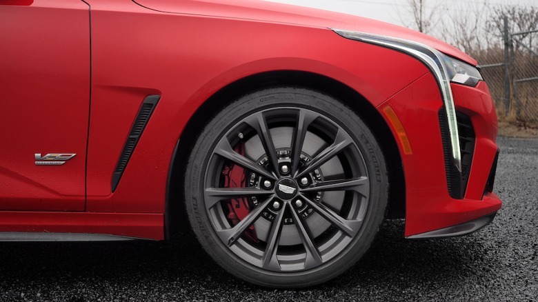 CT4-V Blackwing front wheel