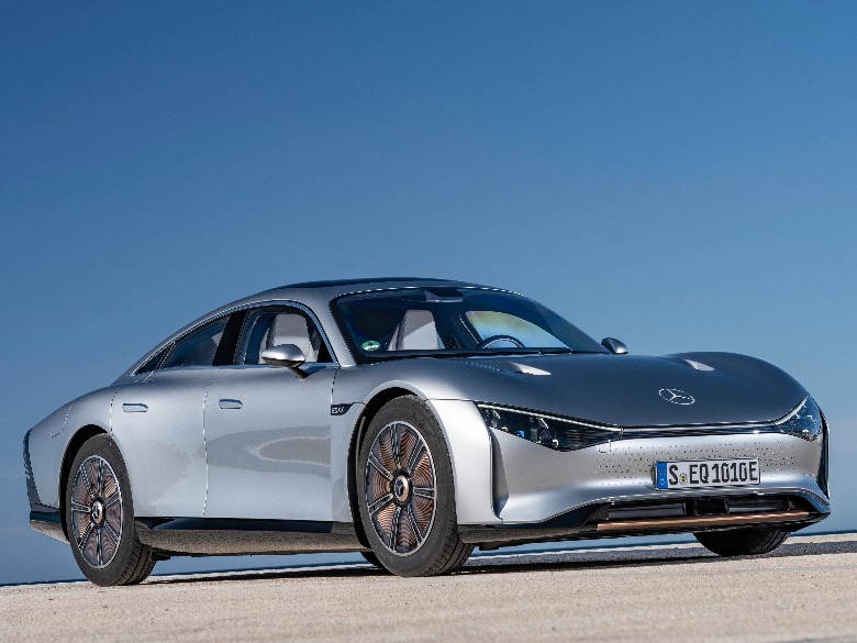 Mercedes-Benz VISION EQXX angled