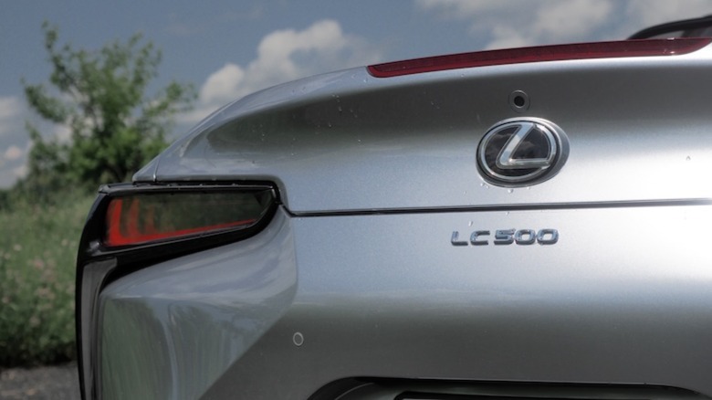 LC 500 rear detail