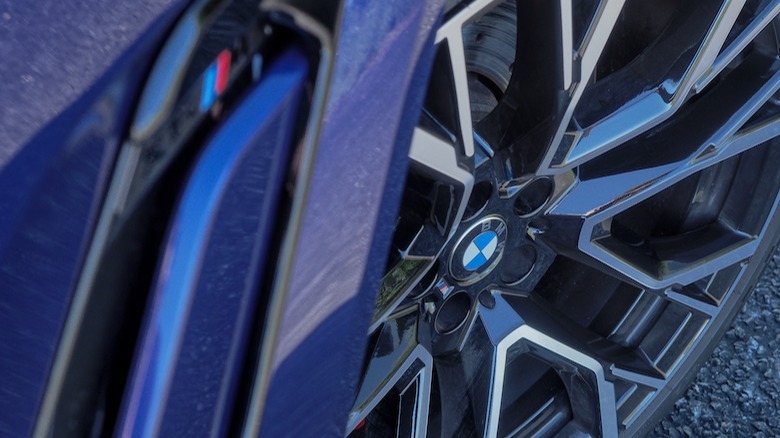 Front wheel close-up