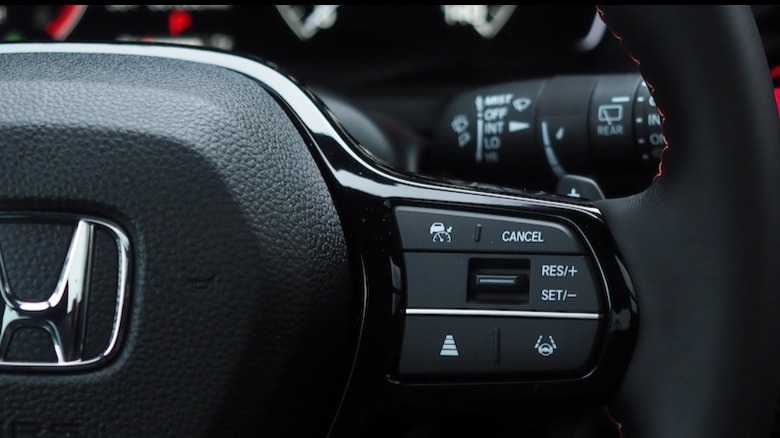 Honda Sensing controls