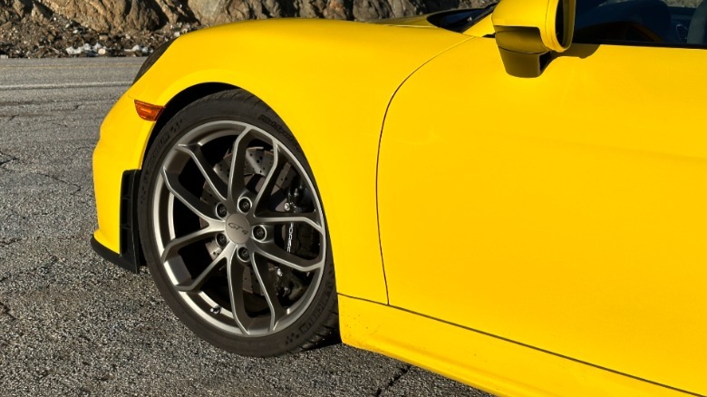 718 Cayman front wheel