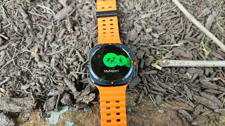 Samsung Galaxy Watch Ultra showing the exercise menu on mulch.