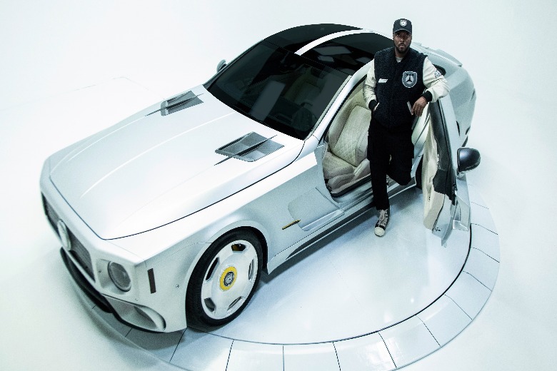 Rapper will.i.am with custom Mercedes AMG The Flip WILL.I.AMG