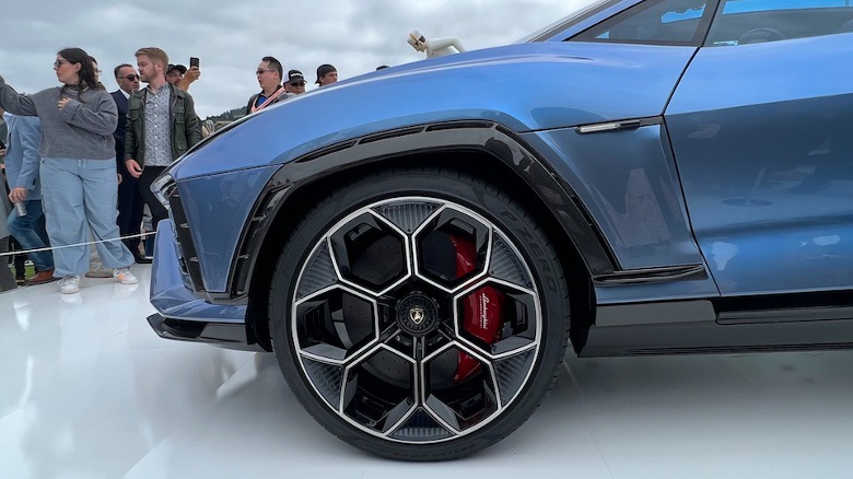 Lamborghini Lanzador EV Concept wheel