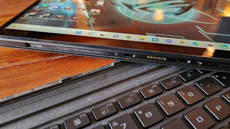 Keyboard connection for the Asus ROG Flow Z13.