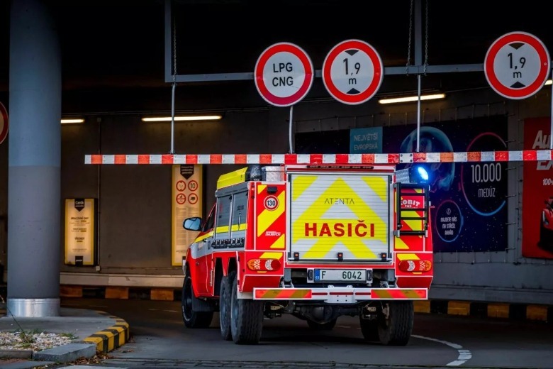 Prospeed Hiload 6x6 driving height garage