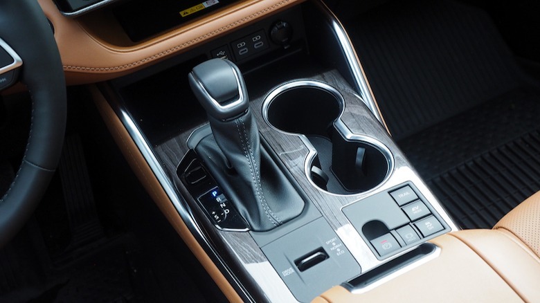 Highlander Hybrid controls