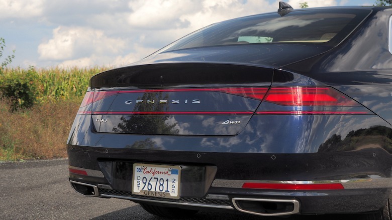 Genesis G90 rear end