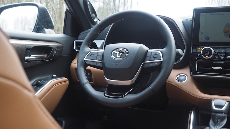 Highlander Hybrid steering wheel