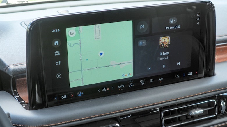 infotainment touchscreen