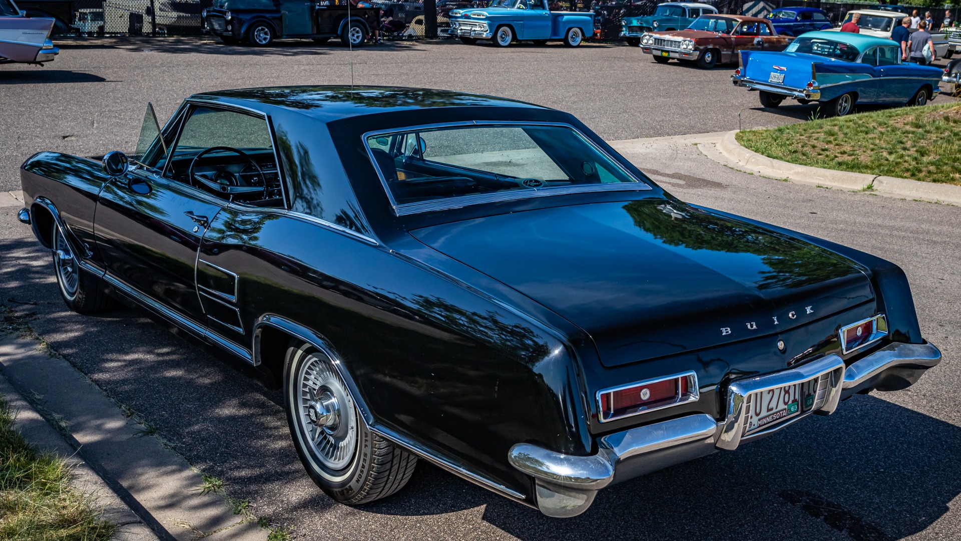 1963 Buick Riviera rear end
