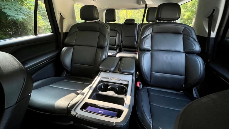 2025 Navigator rear cabin