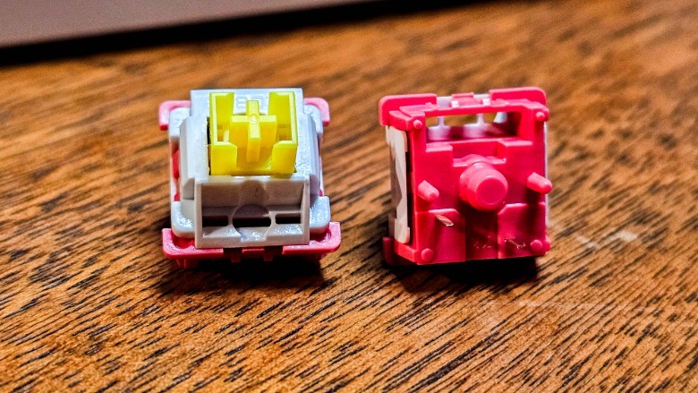 LeoBog Nimbus linear switches on a table