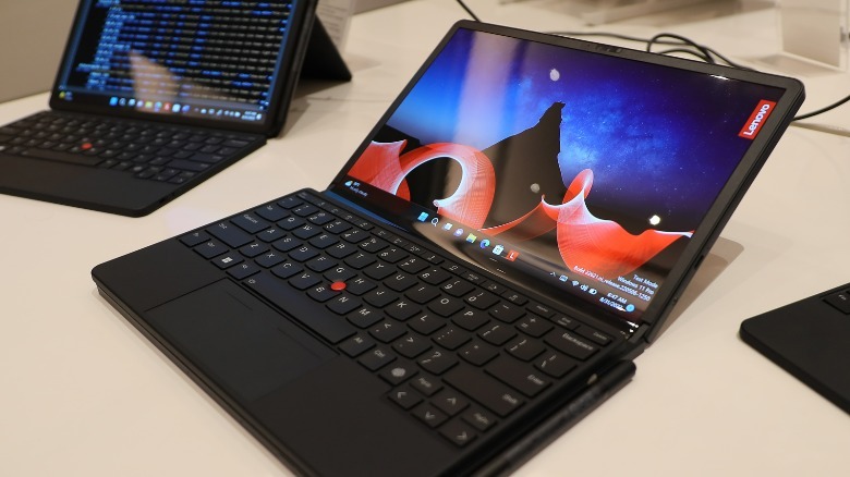 Lenovo foldable device