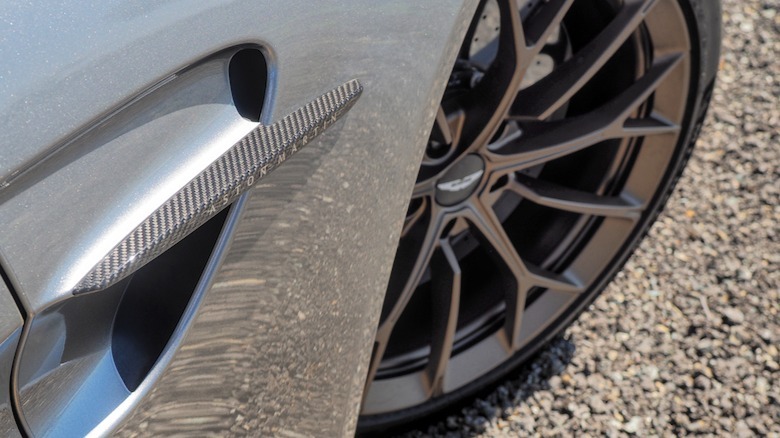 Vantage badge and front wheel
