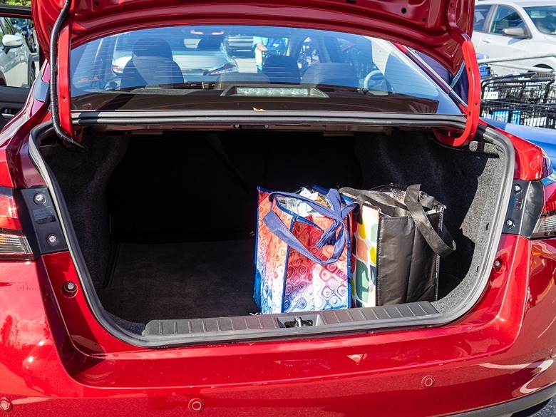 2023 Nissan Versa SR trunk with groceries