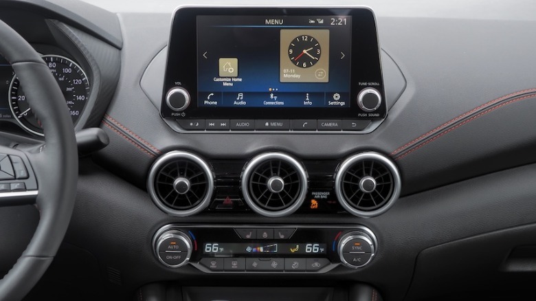 2025 Nissan Sentra dashboard infotainment controls