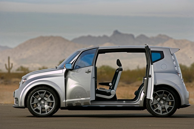 2006 Dodge Hornet Concept parked with all doors open