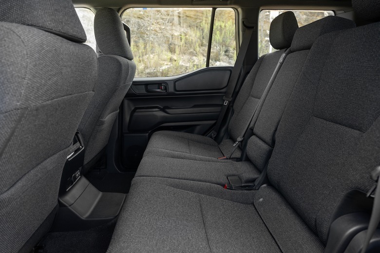 Land Cruiser second row