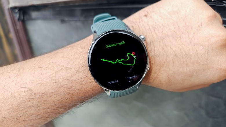 OnePlus Watch 2 outdoor walk