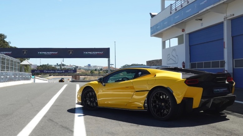 Temerario parked in pits