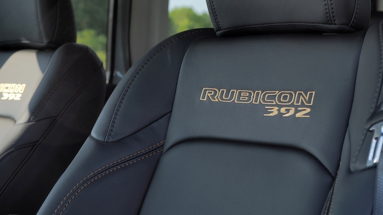 Rubicon 392 seats