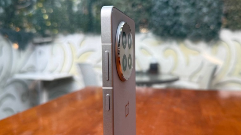 Side profile of the OnePlus 13R