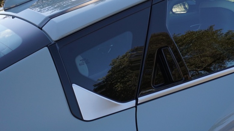 2025 Kia K4 rear door handle