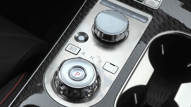 Drivetrain and infotainment controls