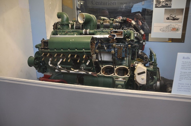 Rolls-Royce Meteor engine