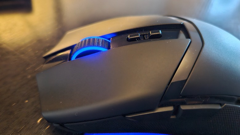 Razer Cobra Pro top buttons