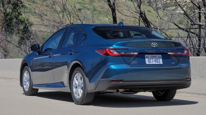 2025 Camry rear 3/4