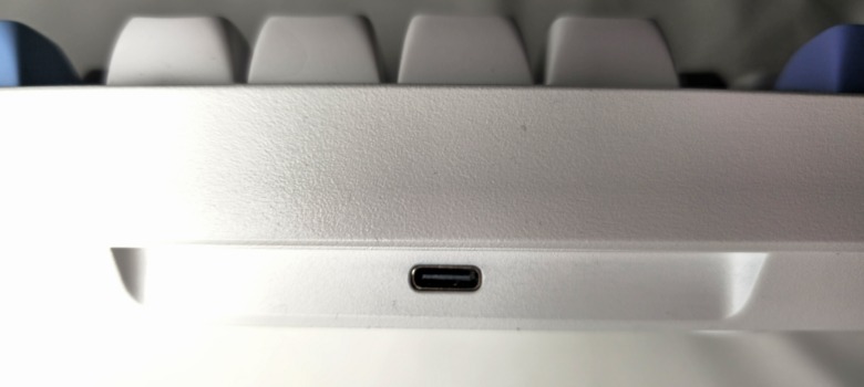 USB-C port on Leobog Hi75