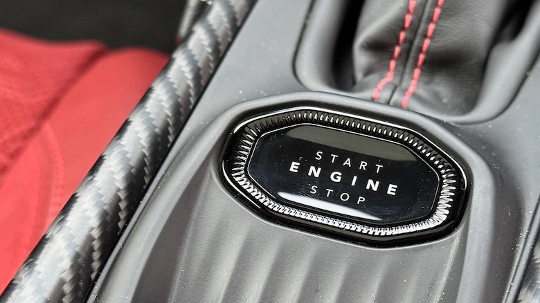 Engine start/stop button in Dodge Charger Sixpack