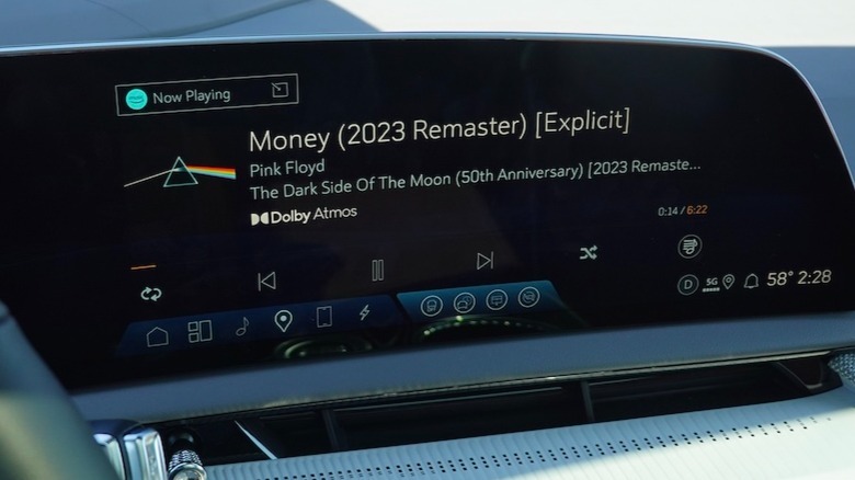 Optiq infotainment display