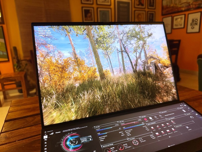 Gaming on Asus ROG Zephyrus Duo 16