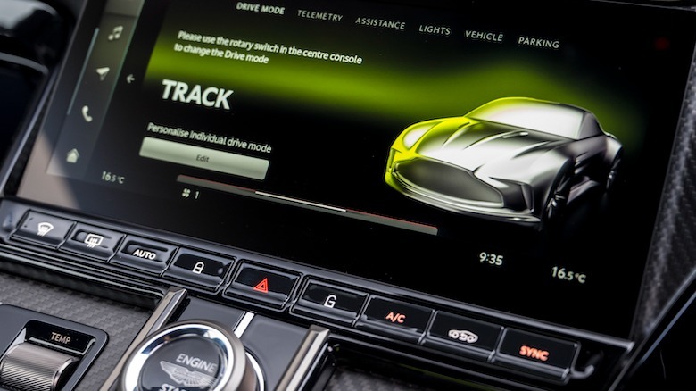 Track drive mode display